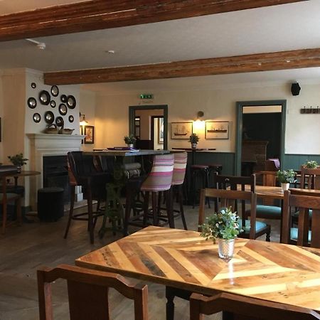 White Hart Inn ويلْزْ المظهر الخارجي الصورة