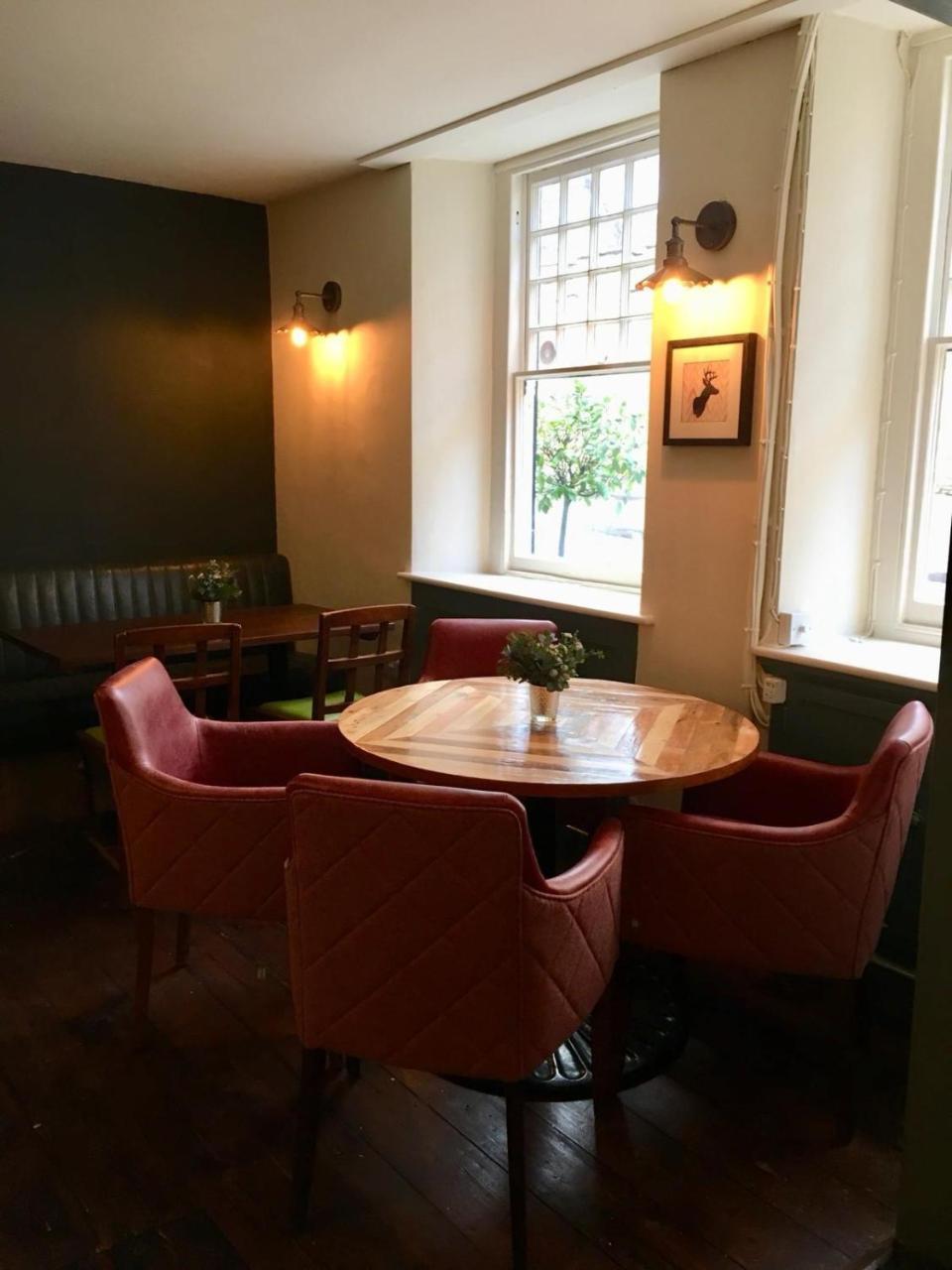 White Hart Inn ويلْزْ المظهر الخارجي الصورة
